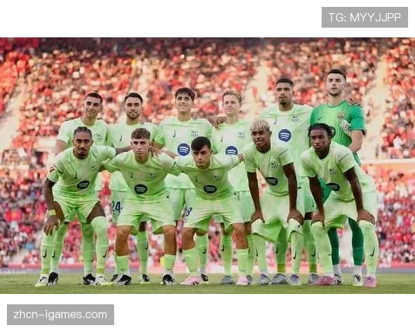 巴黎单赛季四场欧冠进球超五个，创欧冠历史新纪录